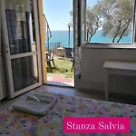 Perla Del Levante Hostel Framura