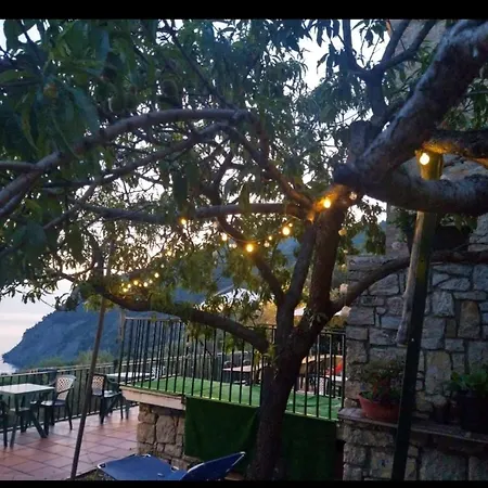 Perla Del Levante * Framura