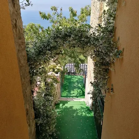 Perla Del Levante * Framura