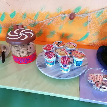 Perla Del Levante Hostel