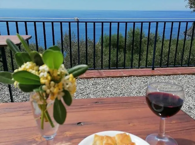 Perla Del Levante * Framura