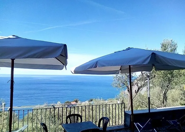 Perla Del Levante Auberge de jeunesse